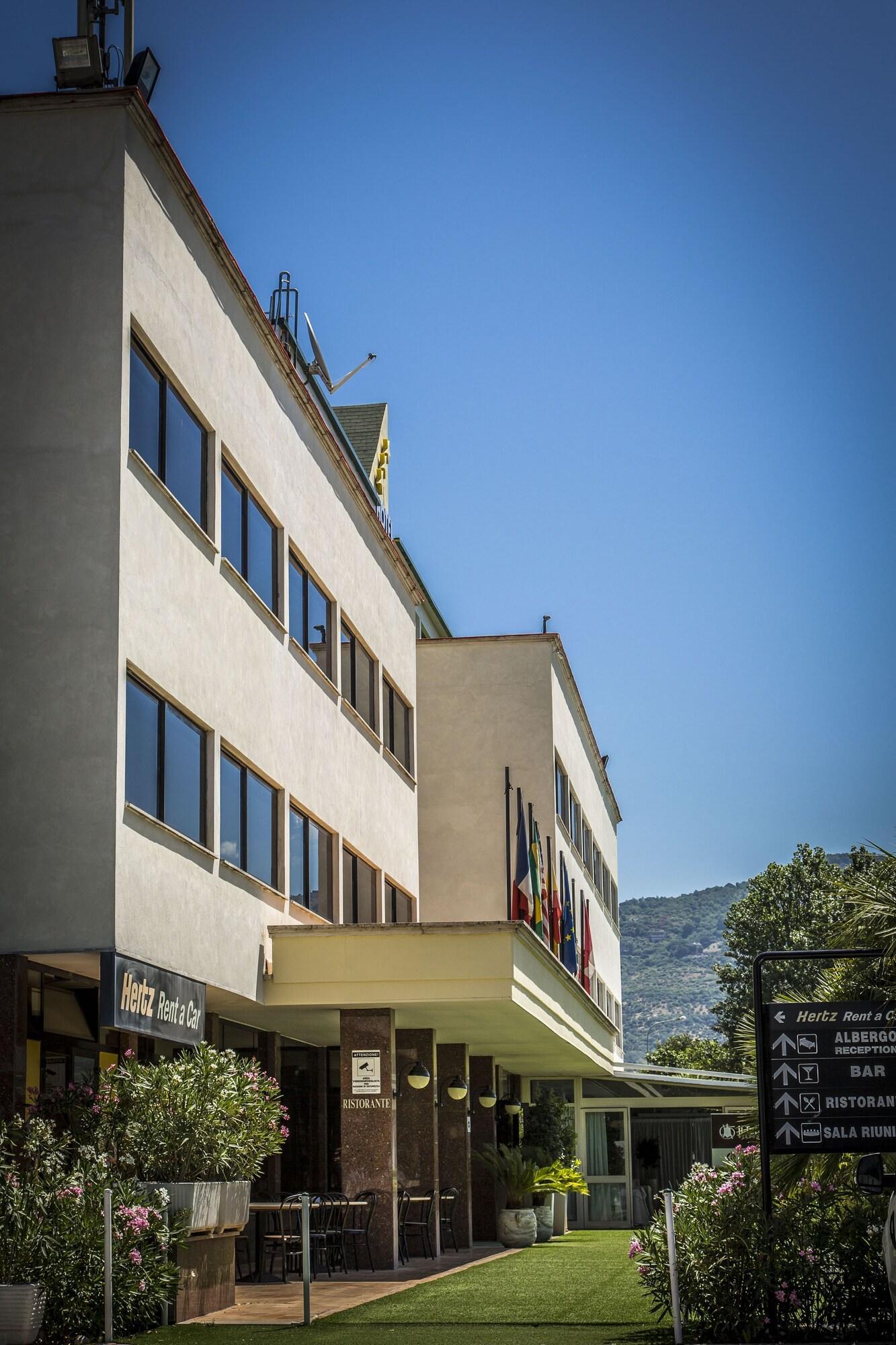 Hotel Cristallo Relais, Sure Hotel Collection By Best Western Tivoli Exterior photo